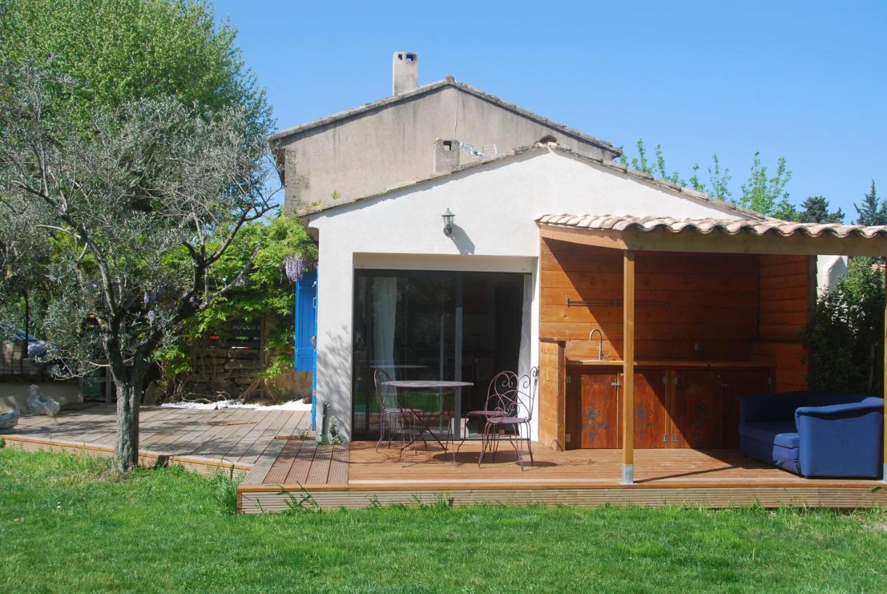 Villa Les Volets Bleus Provence Salon-de-Provence Exterior foto